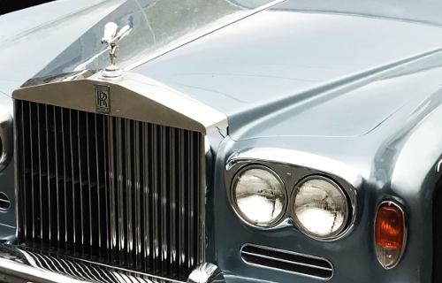 ’’Floating On Air’’ - Rolls Royce Sedan $600